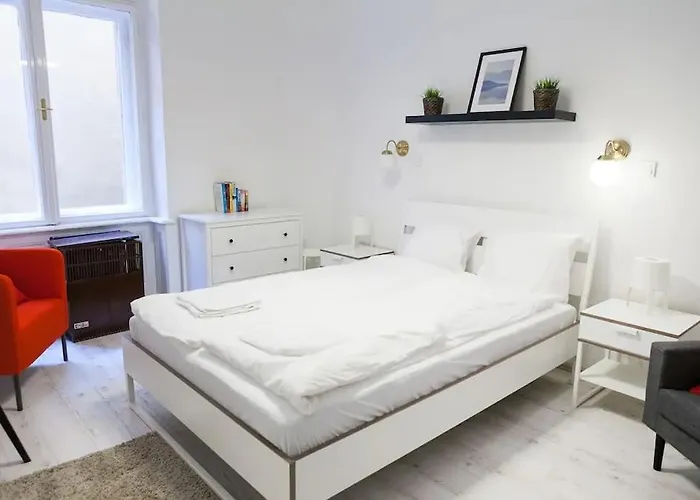 Ny Cafe Apartment, Romantic & Central, 30M2, Ac