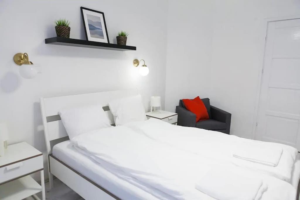 Apartmán Ny Cafe Apartment, Romantic & Central, 30m2, Ac Budapest
