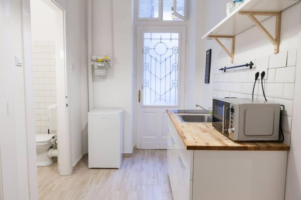 Ny Cafe Apartment, Romantic & Central, 30m2, Ac Apartmán *